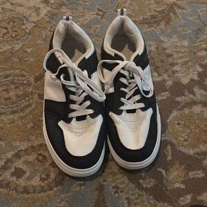 Zoo York Black and White Kids Sneakers